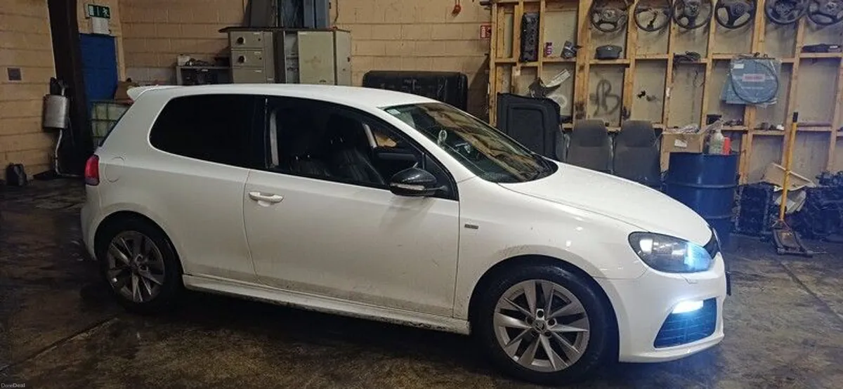 2012 Volkswagen Golf - Image 2