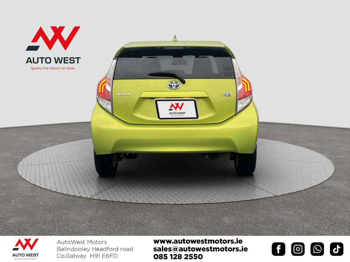 2017 Toyota Aqua 1.5 Self Charging Hybrid - Image 4