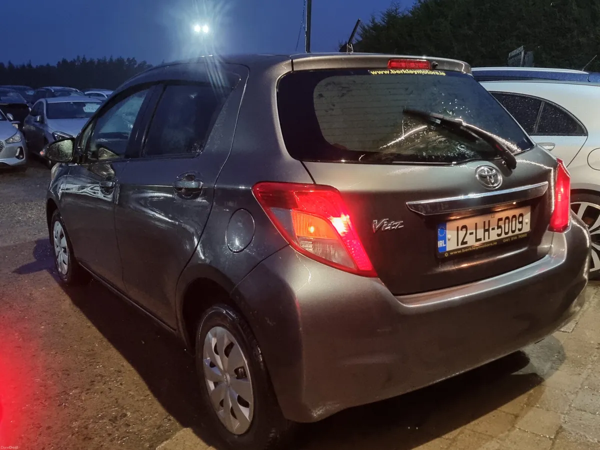 €5990 Automatic Vitz 2012 automatic  €5990 - Image 3