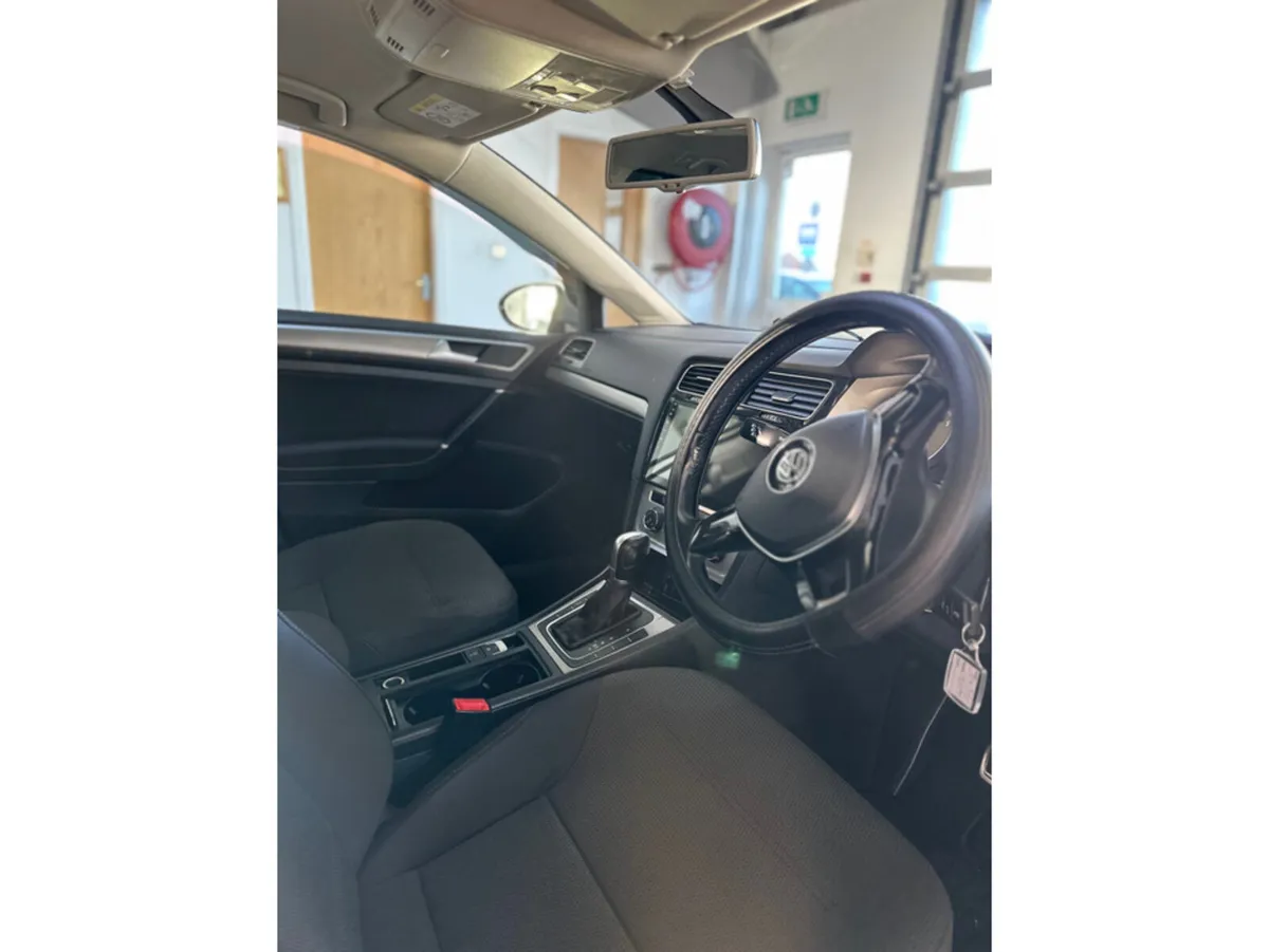 Volkswagen Golf DBA-AUCJZ 5DR AUTO - Image 3