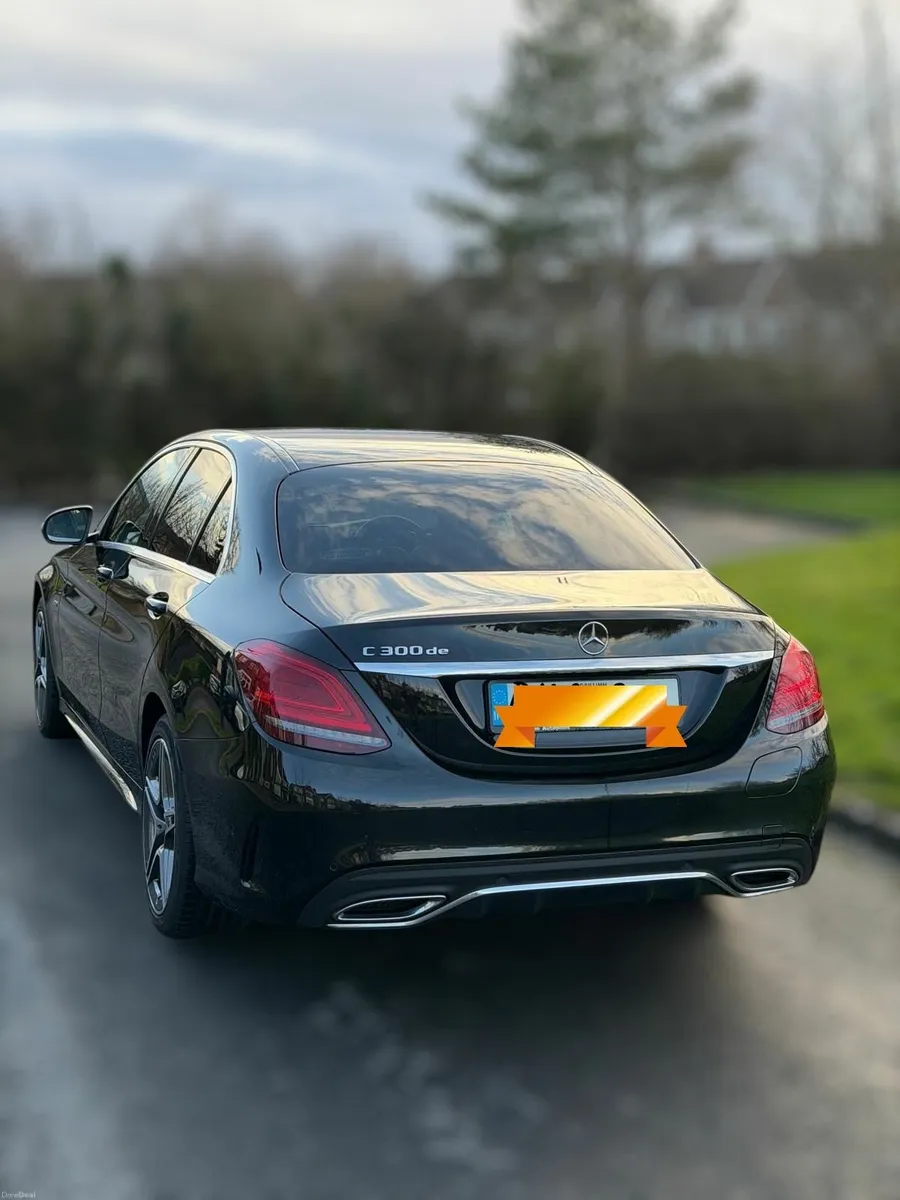 Mercedes-Benz C-Class 2020 - Image 2