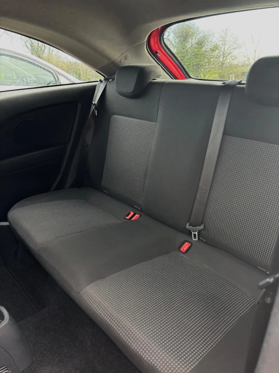 Vauxhall Corsa 2009 - Image 4