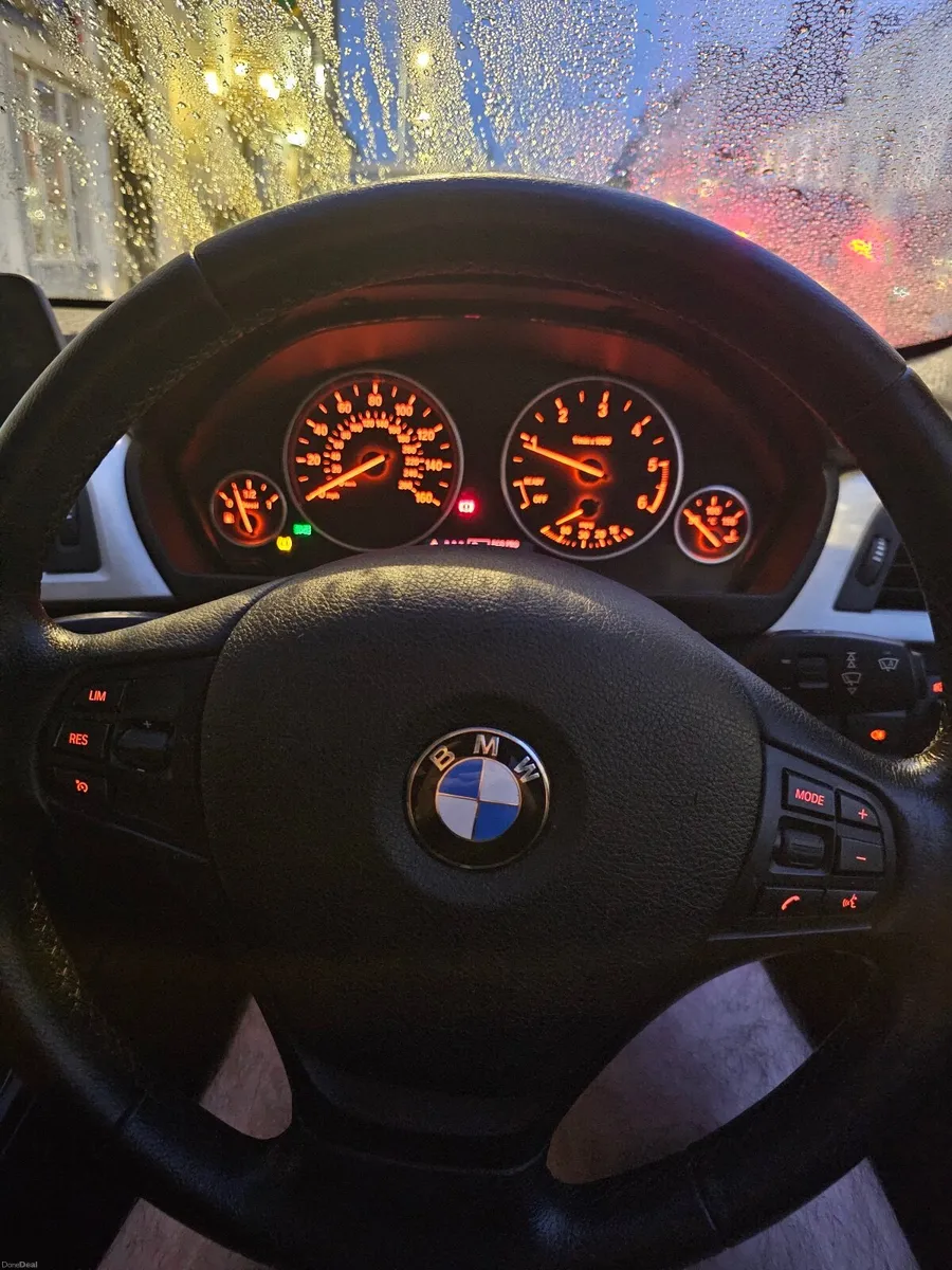 BMW 3 series 2015 NCT 03/2027 - Image 4