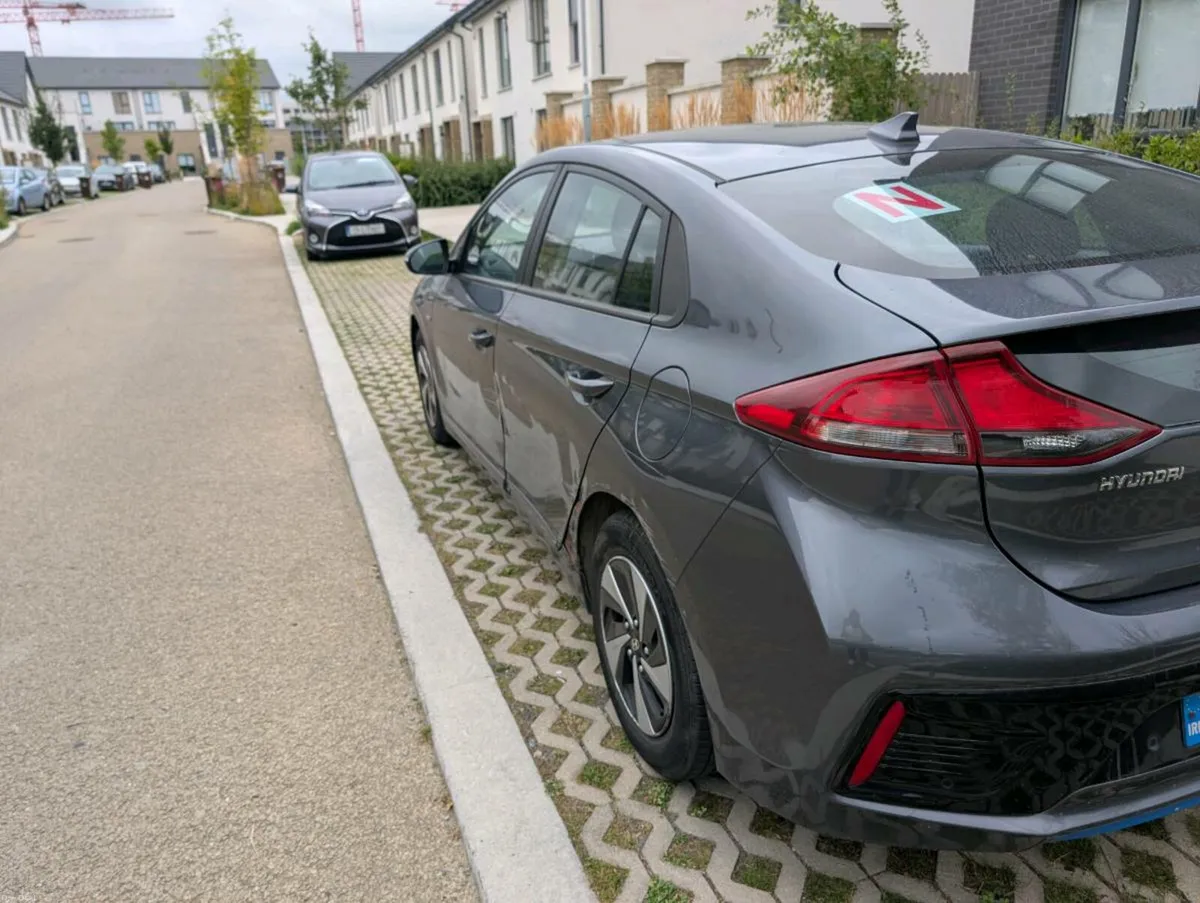 Hyundai Ioniq 2017 for sale - Image 4