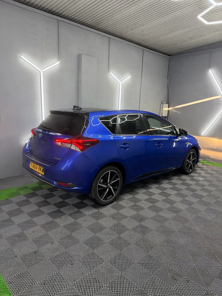 Toyota Auris 2018 - Image 3