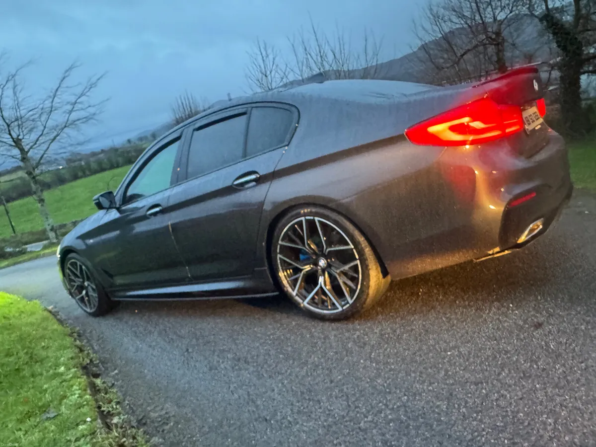 BMW 5-Series 2018 - Image 3