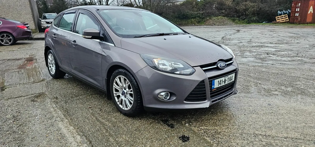 Ford Focus 2014 - Image 2