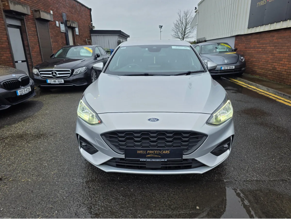 Ford Focus ST-LINE 5DR 1.0T 125 S6.2 M6 FW - Image 2