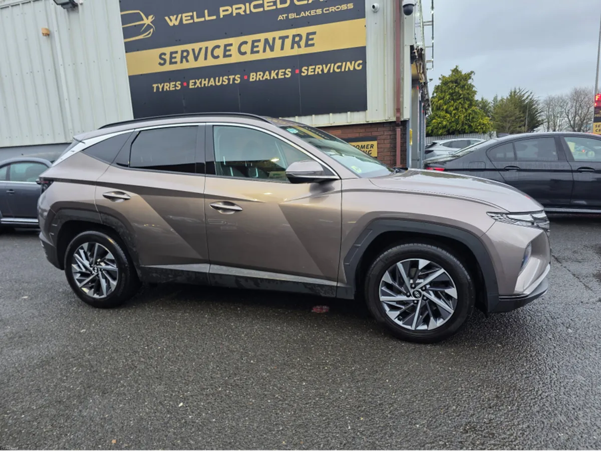 Hyundai Tucson IX35 EXECUTIVE PLUS 5DR DIESEL - Image 4