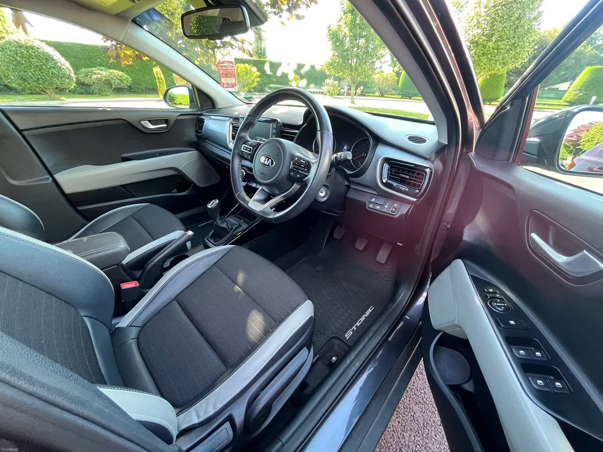 Kia Stonic K3 1.4 Petrol 5DR - Low Milage - Image 4