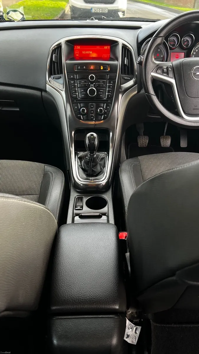 Opel Astra 2010 - Image 3