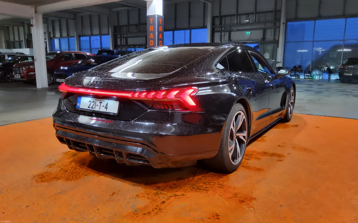 Audi e-tron 2022 - Image 4