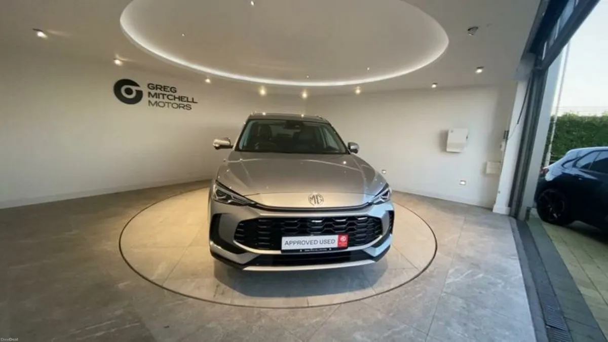 MG ZS 1.5 Hybrid+ Trophy 5dr Auto - Image 2