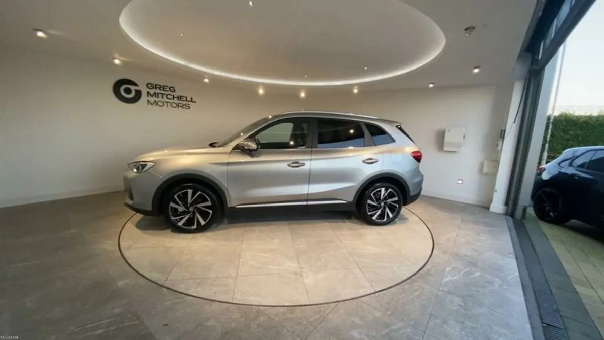 MG ZS 1.5 Hybrid+ Trophy 5dr Auto - Image 4