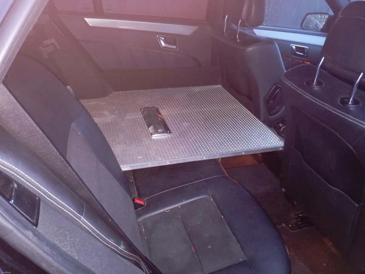 Mercedes hearse ambulance 12 - Image 2