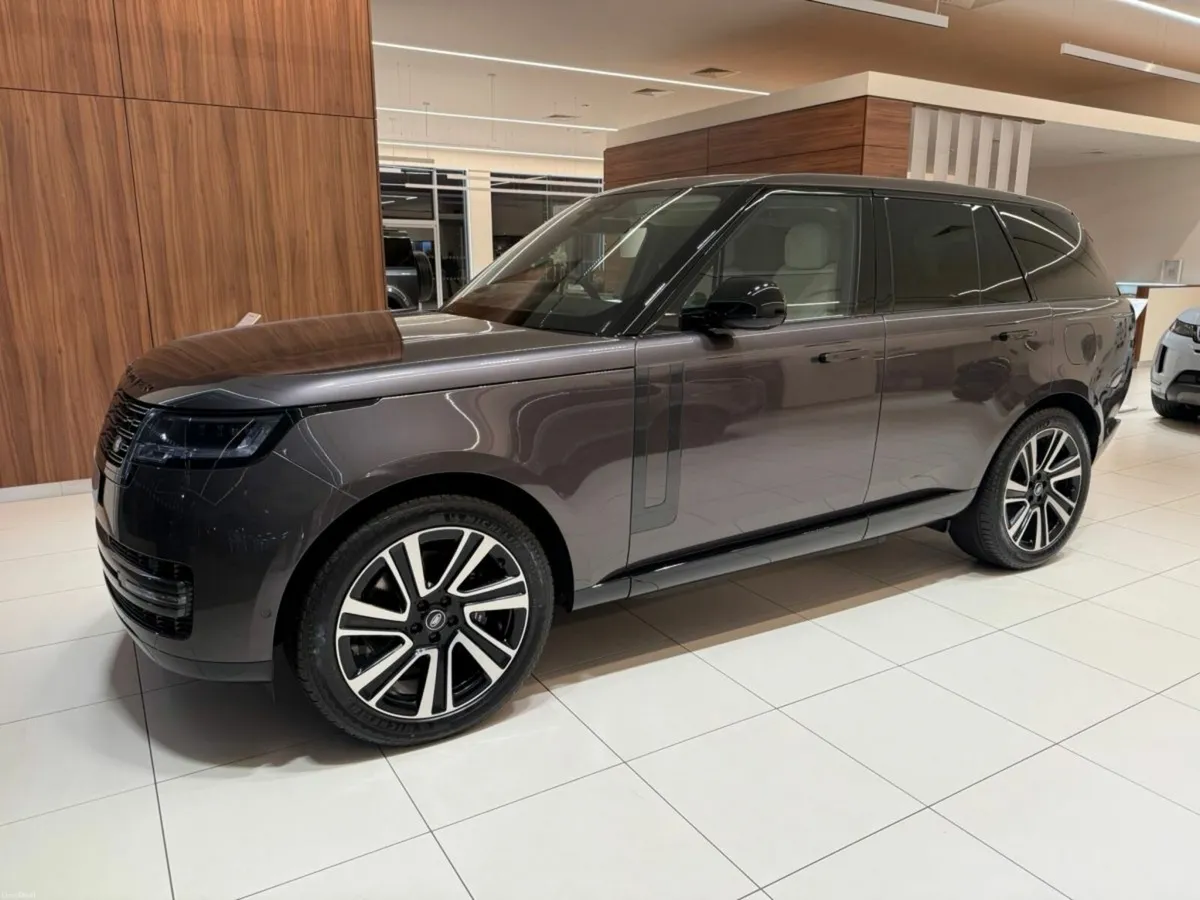 Land Rover Range Rover SE Big Body / 460bhp / plug - Image 1