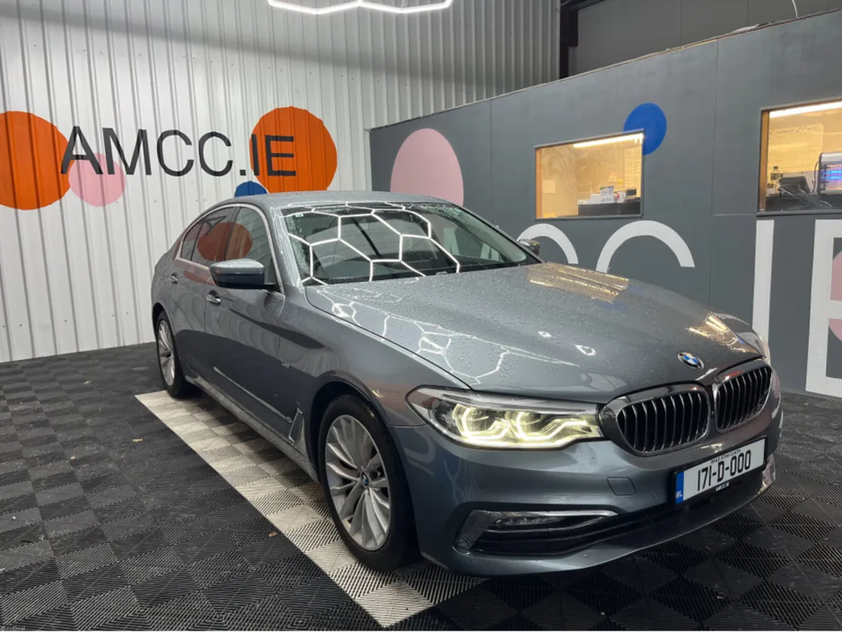 BMW 5-Series 2017 BMW 523D LUXURY 2.0 AUTOMATIC / - Image 1