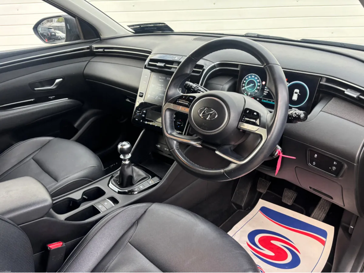 Hyundai Tucson IX35 EXECUTIVE 2WD 5DR - Image 3