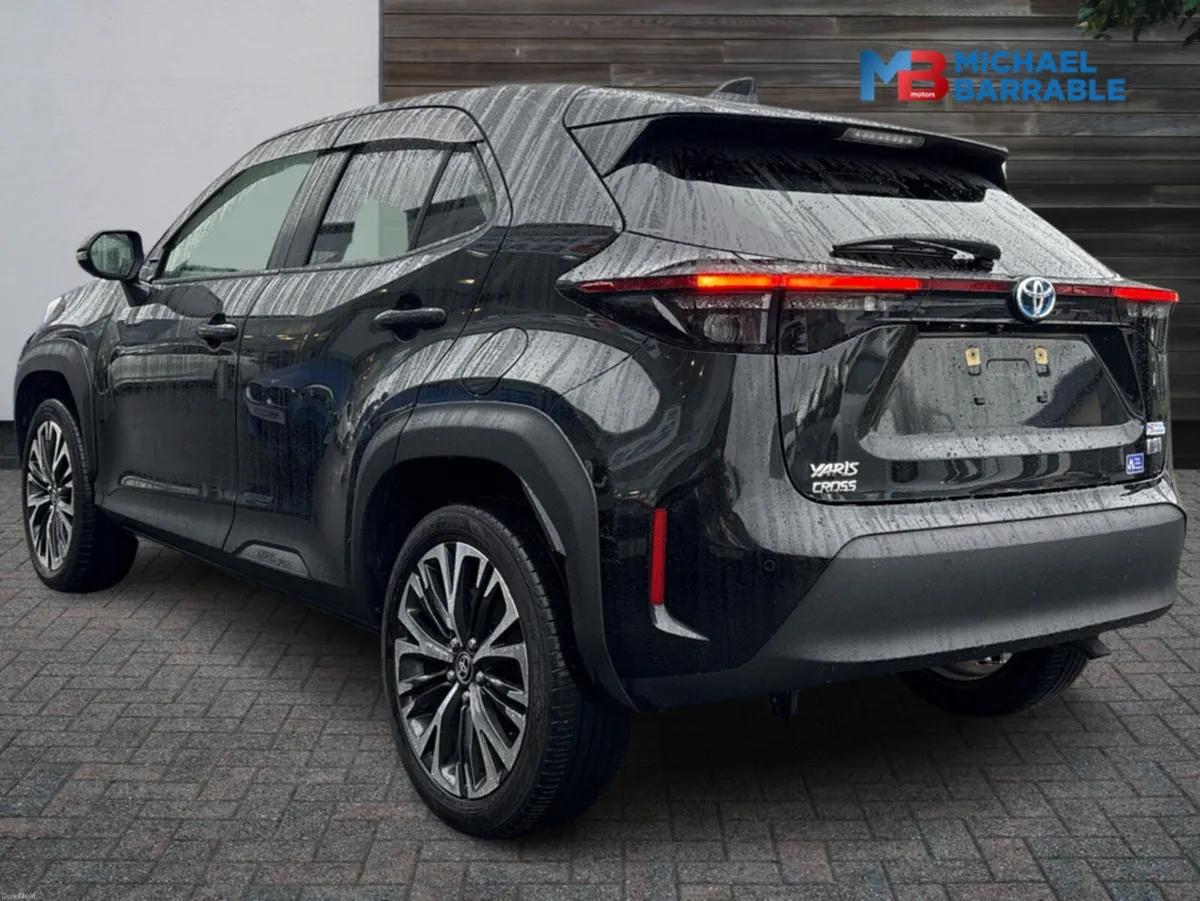 Toyota Yaris Cross 1.5L Petrol Hybrid Automatic - Image 4