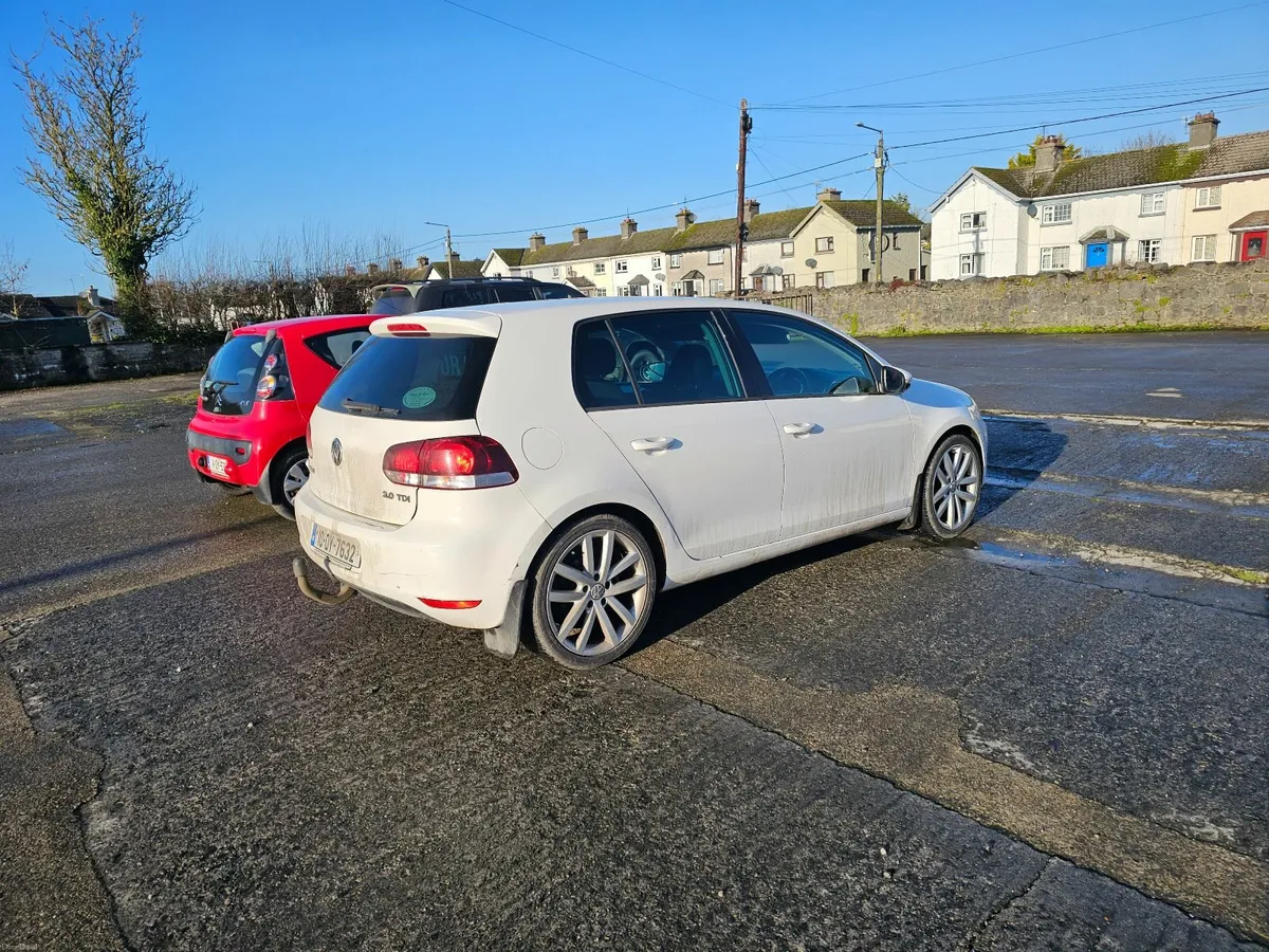 Volkswagen Golf 2010 - Image 4