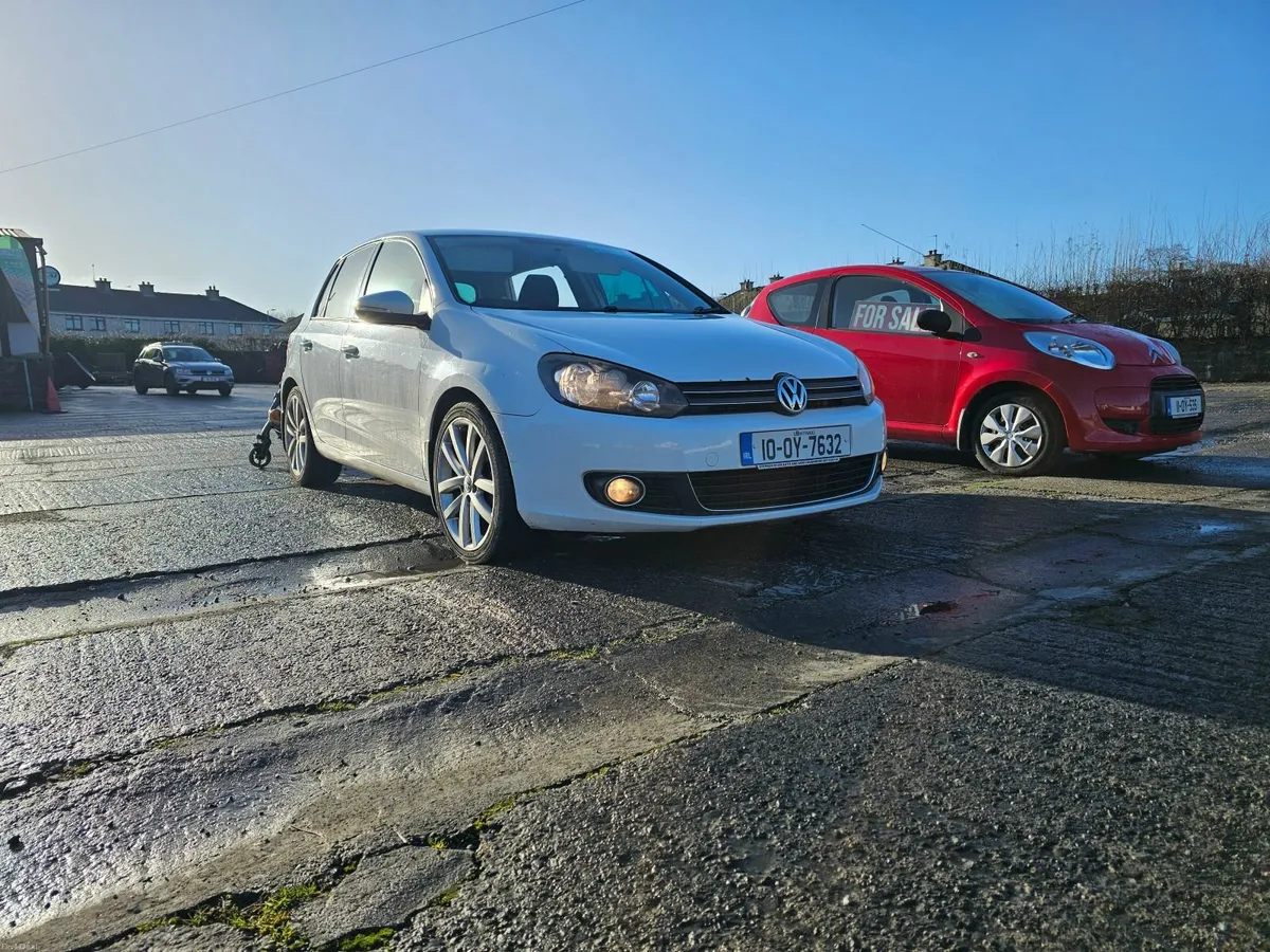 Volkswagen Golf 2010 - Image 1