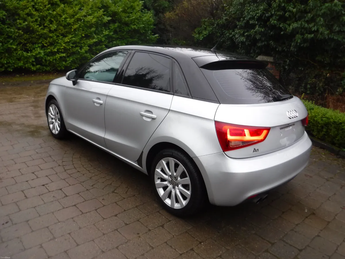 AUDI A1 1.4 AUTO 5 DOOR LOW MILEAGE - Image 4