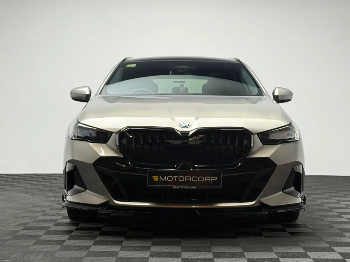 BMW 5-Series 530E M SPORT - Image 2