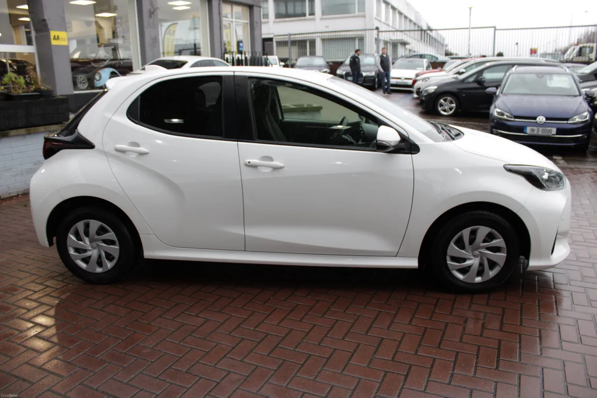 1.0 X-EDITION 5DR  HATCHBACK AUTOMATIC// ONLY 61,0 - Image 3