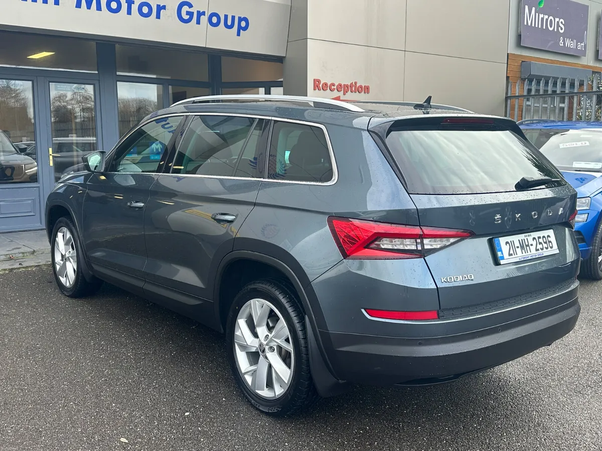 2.0 TDI STYLE DSG (150BHP) - SAVE 2000eur - Image 2