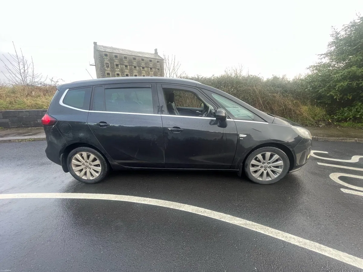 Opel zafira tourer - Image 4