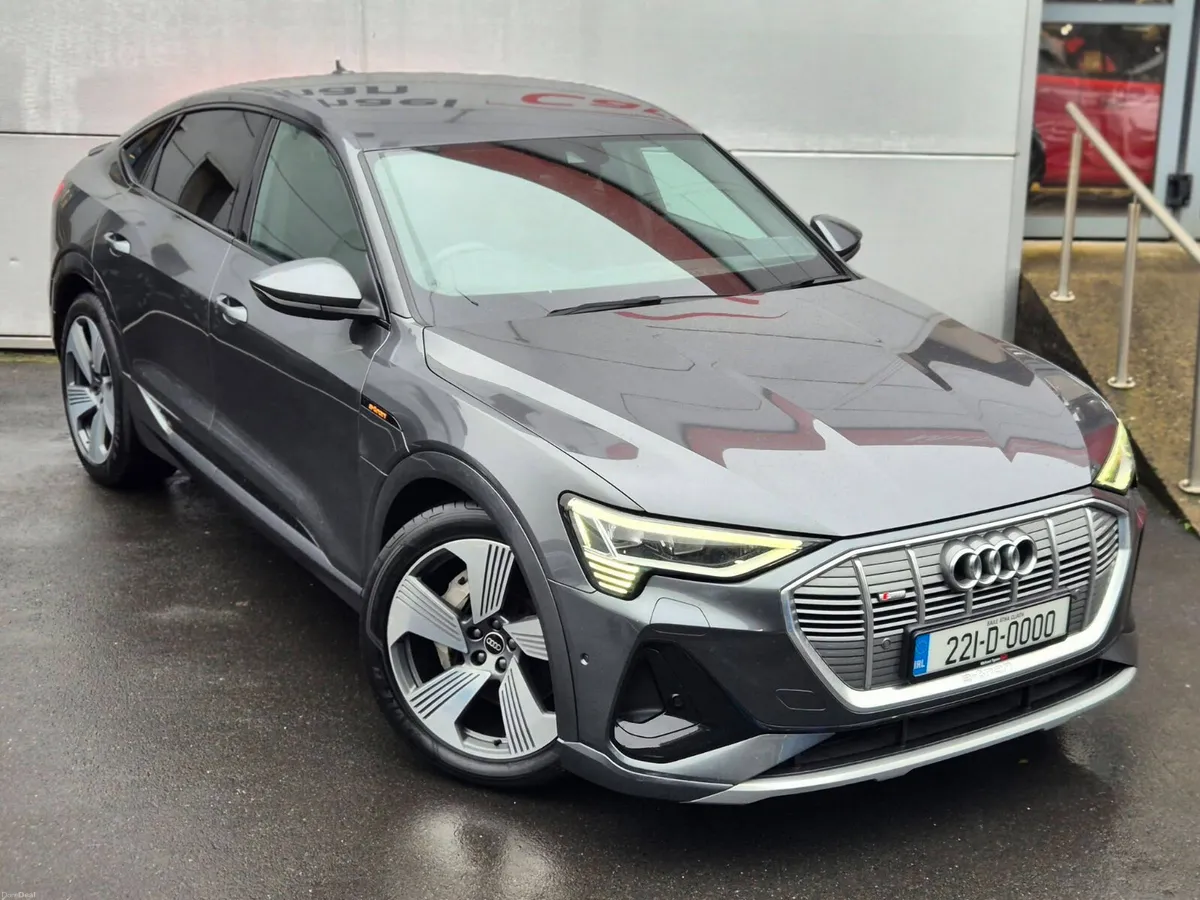 2022 Audi e-tron  55 S Line Sportback, CarPlay - Image 3