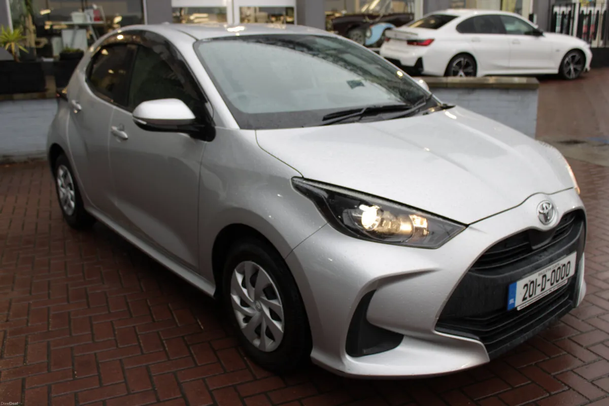 1.0 X-EDITION 5DR  HATCHBACK AUTOMATIC// - Image 2