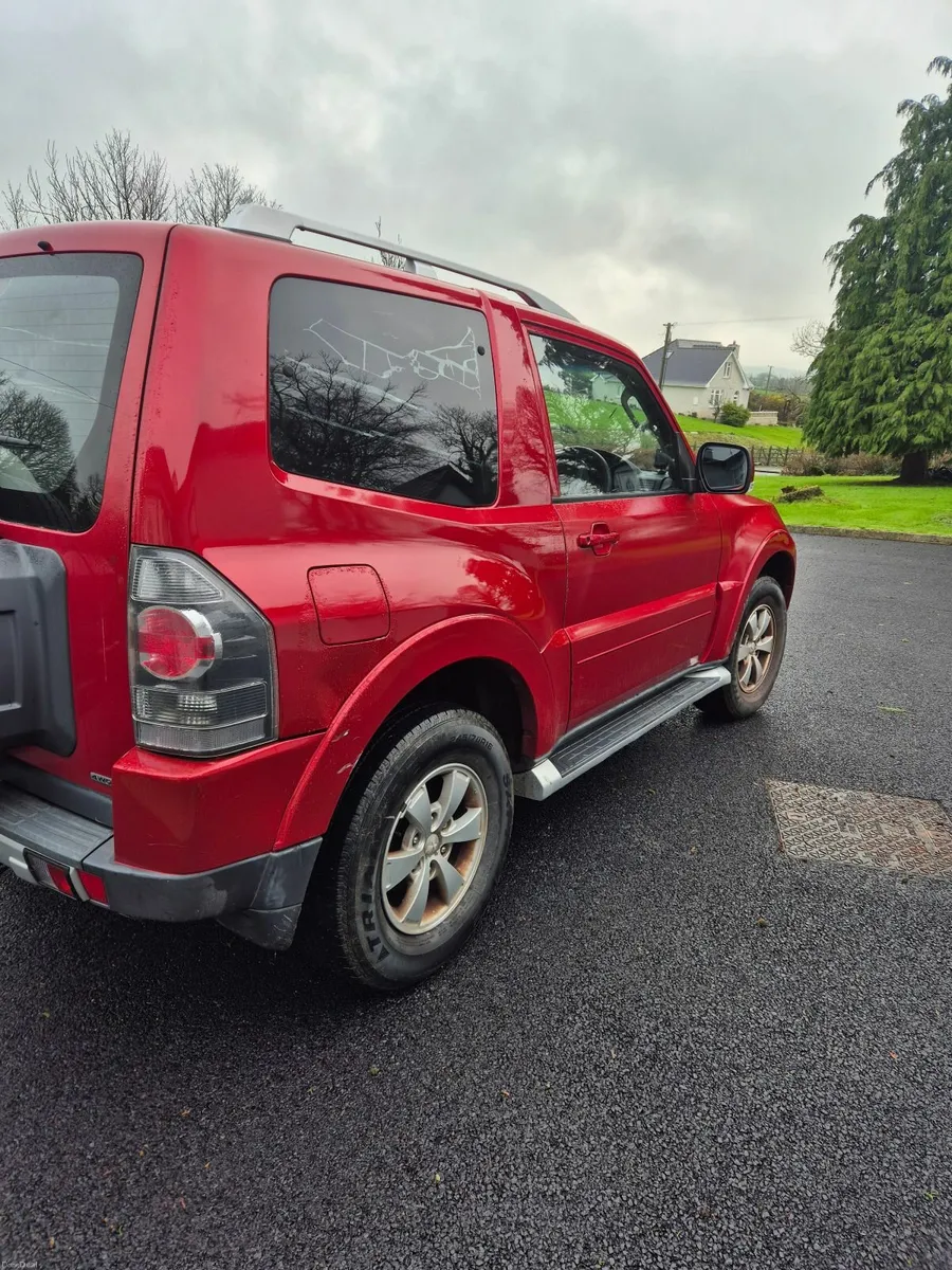 Mitsubishi Pajero 2008 - Image 3