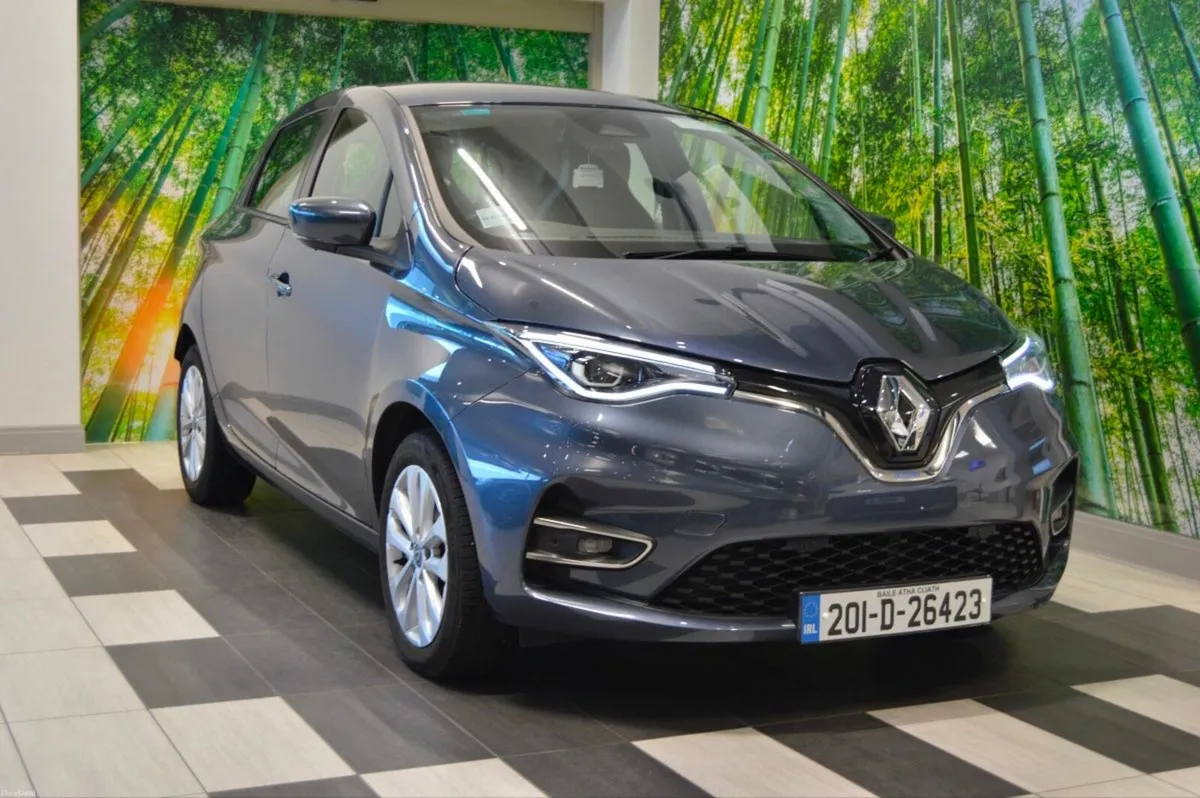 Renault Zoe R135 Z.E 50 Iconic CCS Rapid charge - Image 1