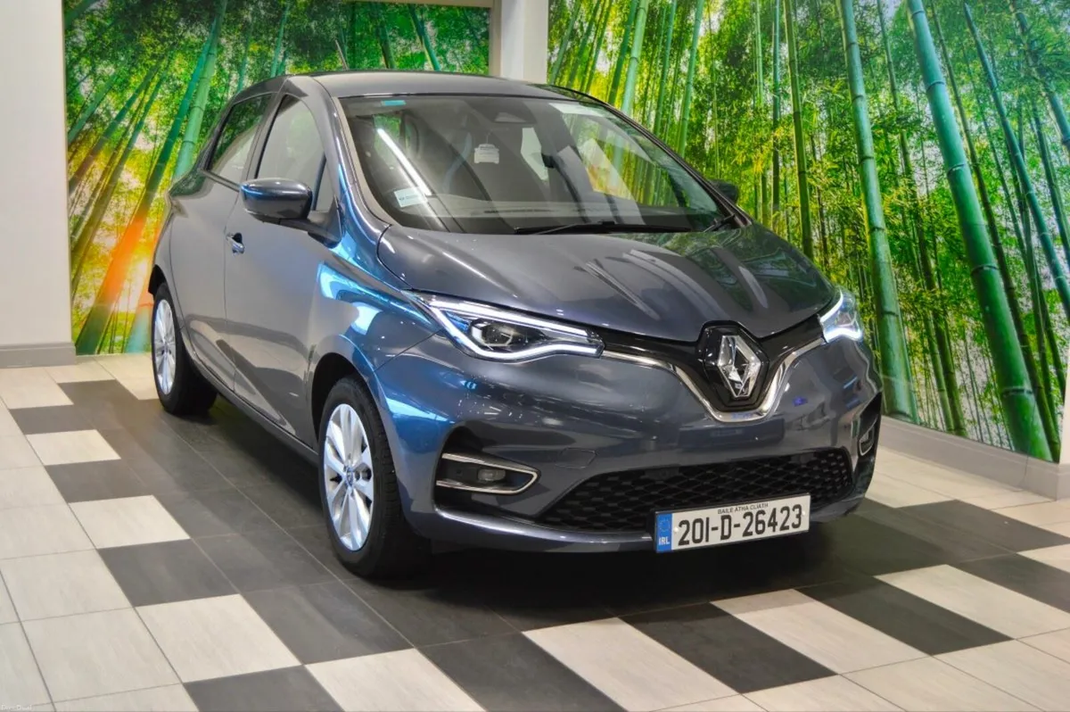 Renault Zoe R135 Z.E 50 Iconic CCS Rapid charge - Image 4