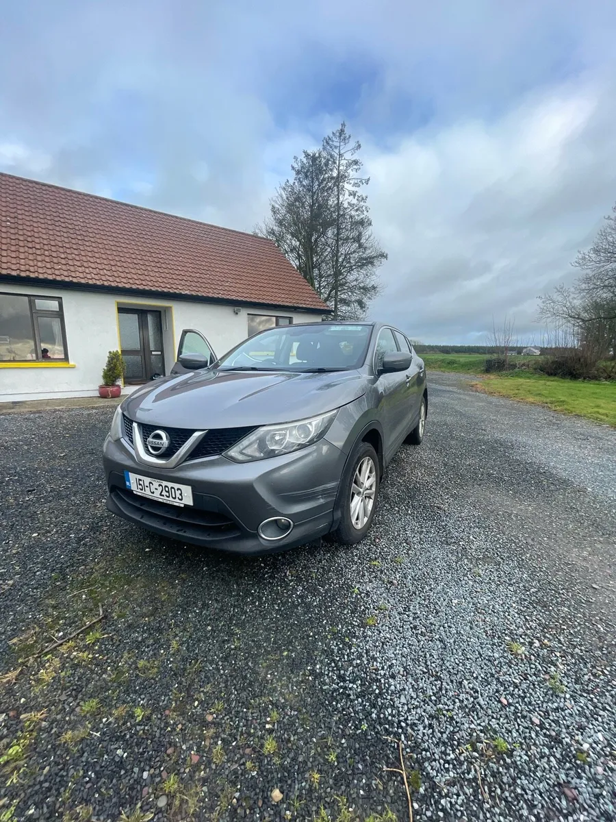 Nissan Qashqai - Diesel - Medium Trim - Image 2