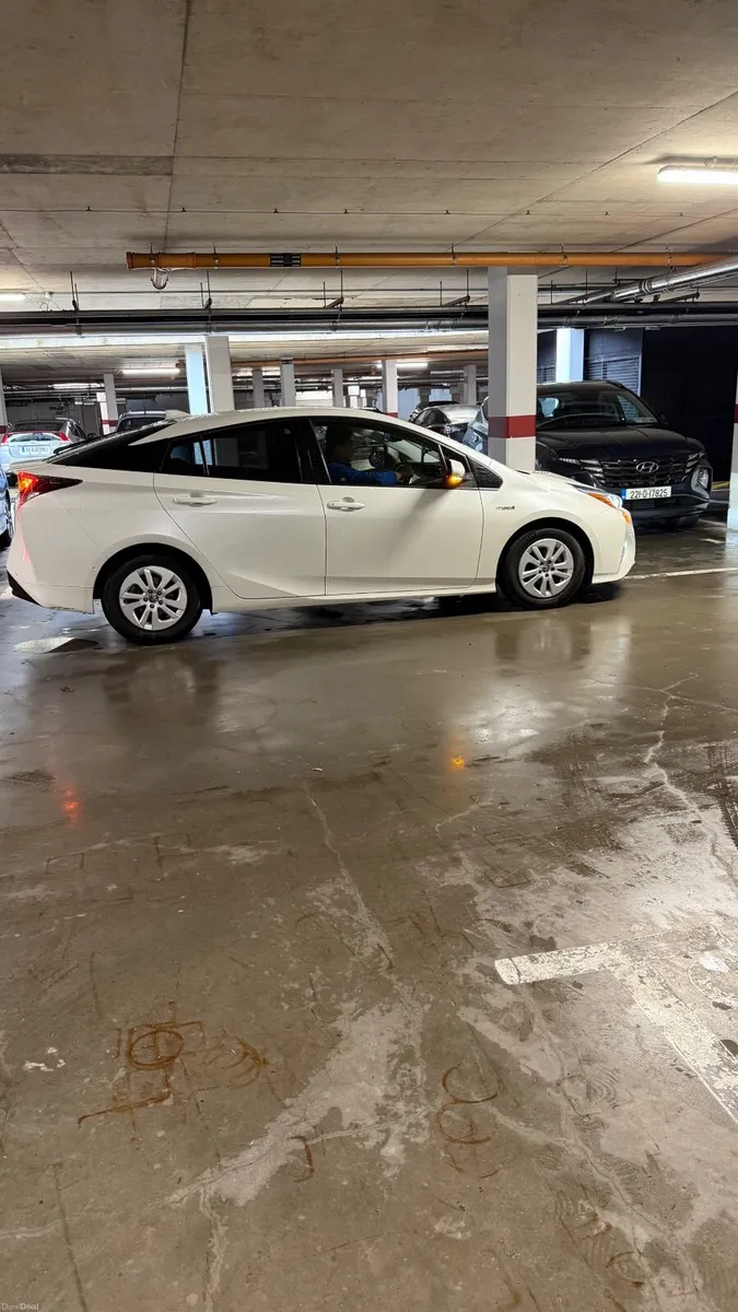 Toyota Prius 2018 - Image 4