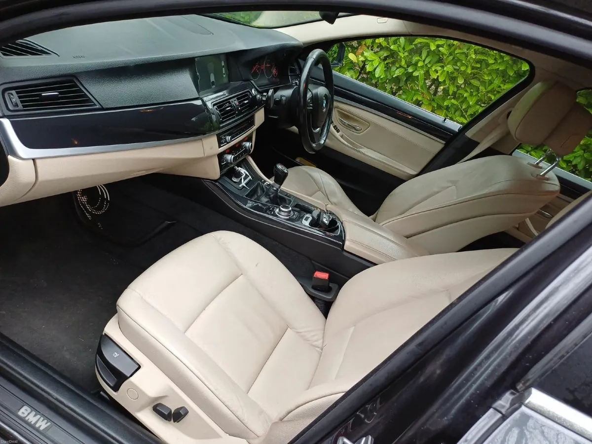 BMW 5-Series 2012 - Image 3