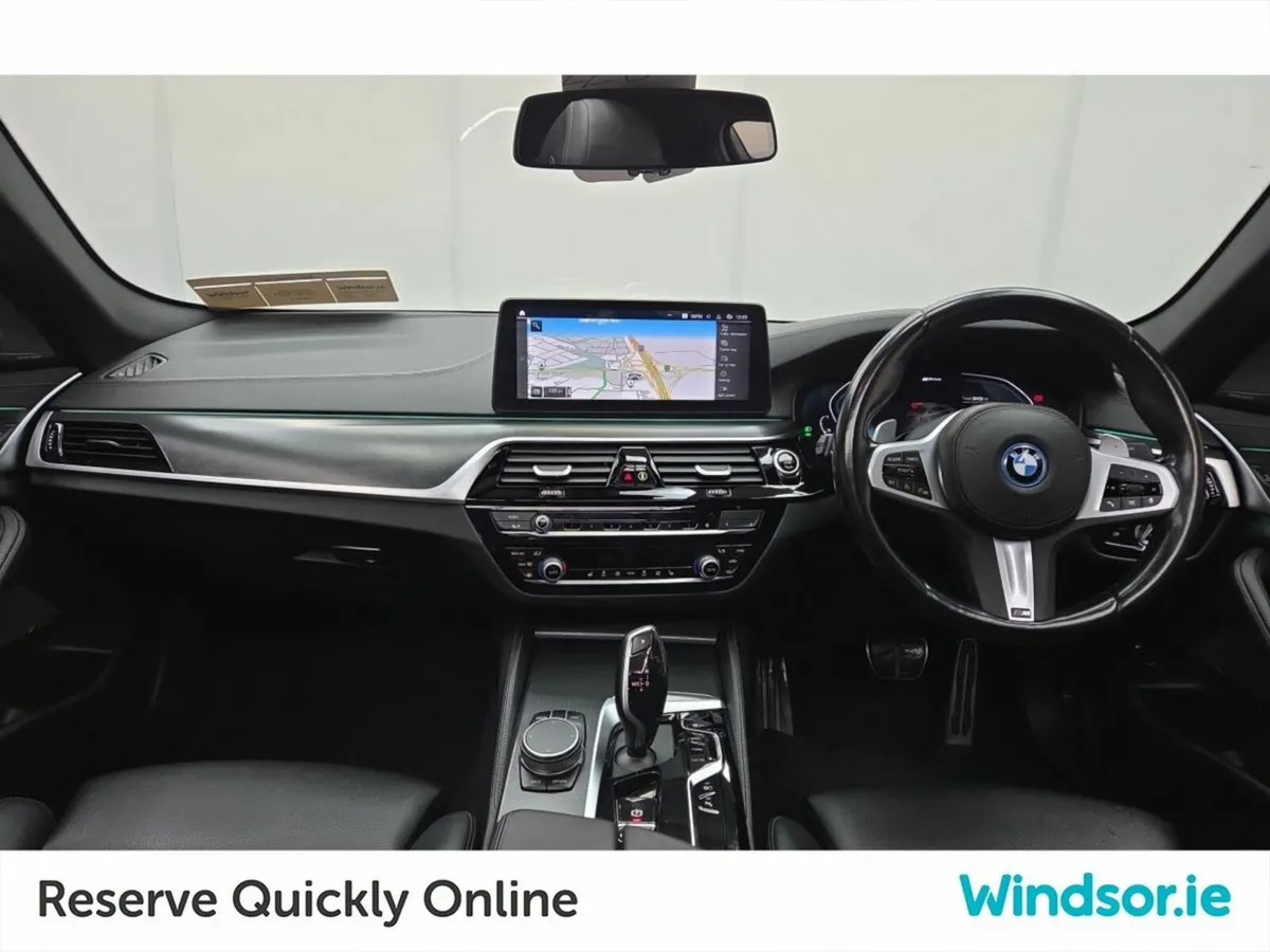BMW 5-Series 530E M Sport PHEV 292BHP *SUN ROOF & - Image 4