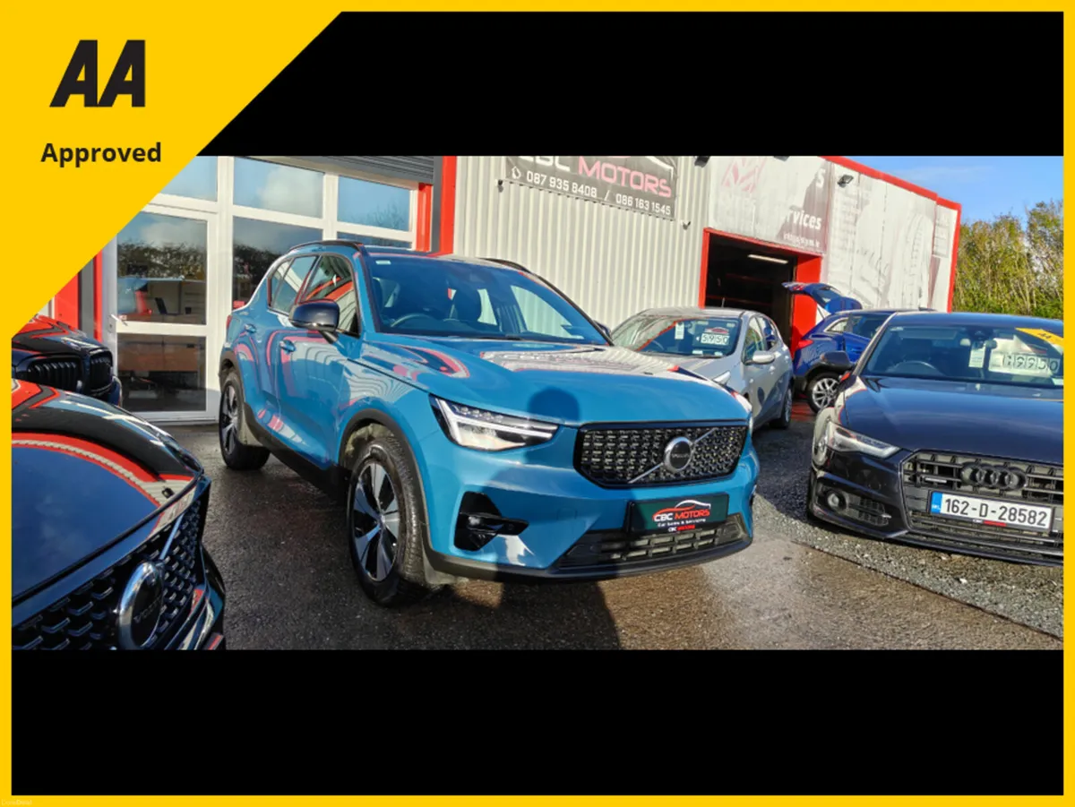 Volvo XC40 2023 T4 PLUS Petrol/Plug In Hybird - Image 2