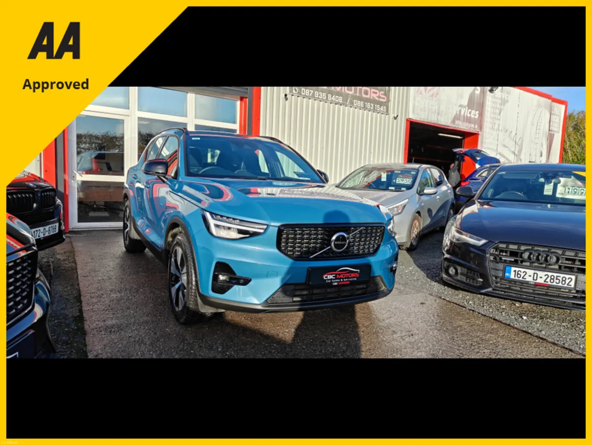 Volvo XC40 2023 T4 PLUS Petrol/Plug In Hybird - Image 4