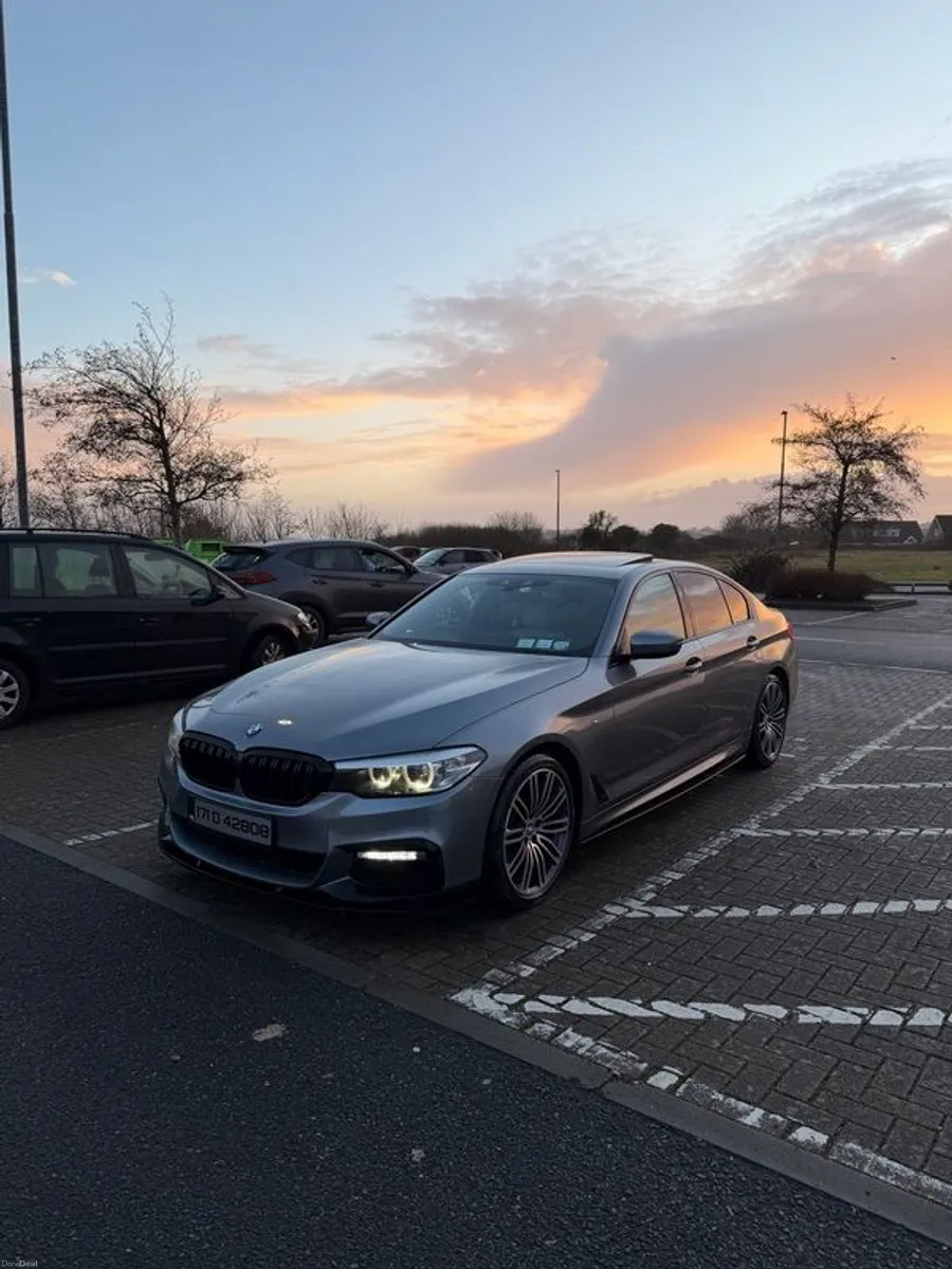 2017 Bmw 5-series - Image 2