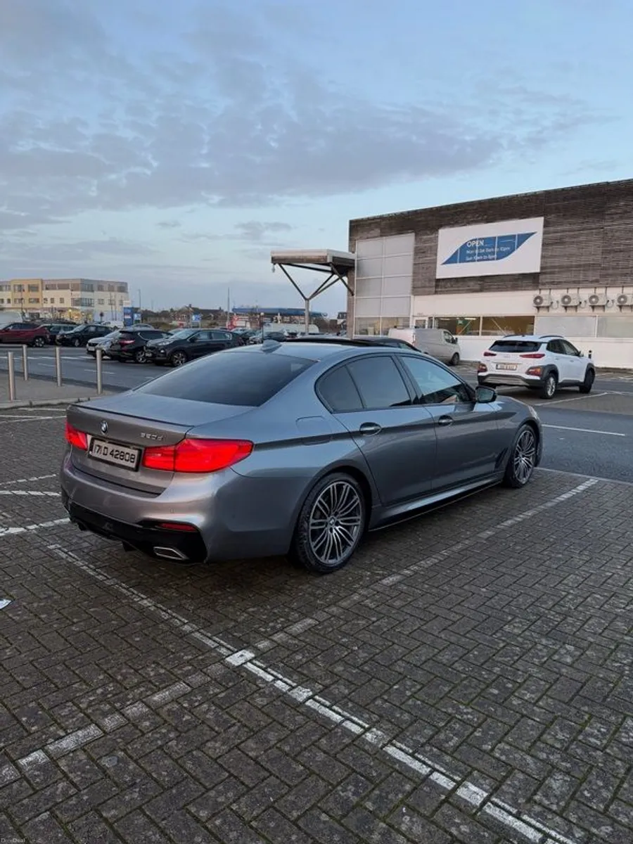 2017 Bmw 5-series - Image 4