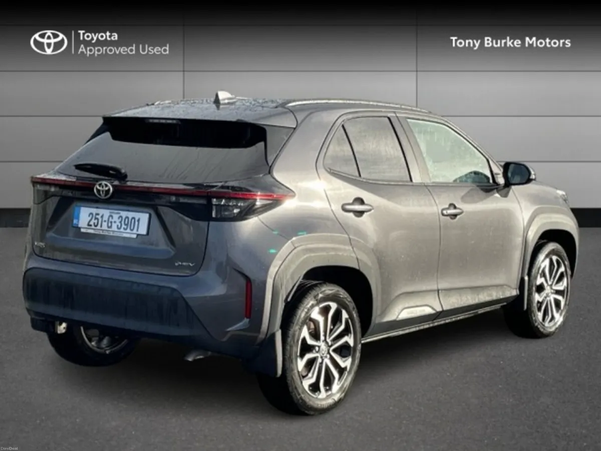 Toyota Yaris Cross - SPECIAL OFFER UNIT - Save EUR - Image 2