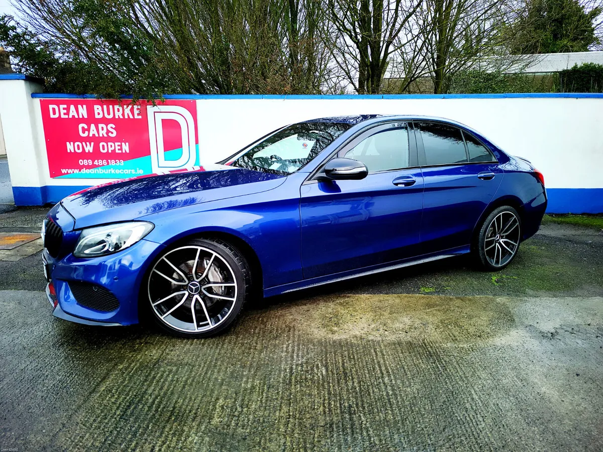 AMG Line C220 Diesel - Image 2