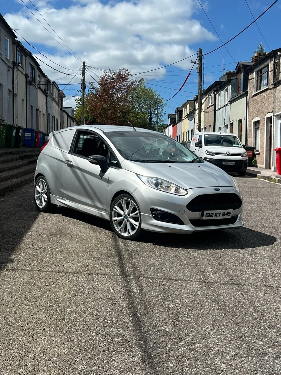 2013 1.6 tdci Ford Fiesta - Image 1