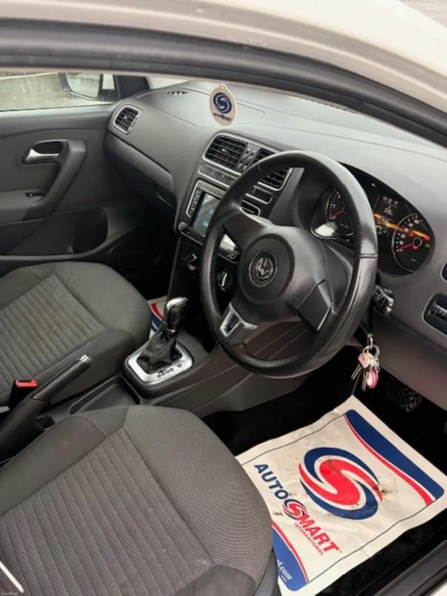 Volkswagen Polo 2013 - Image 2