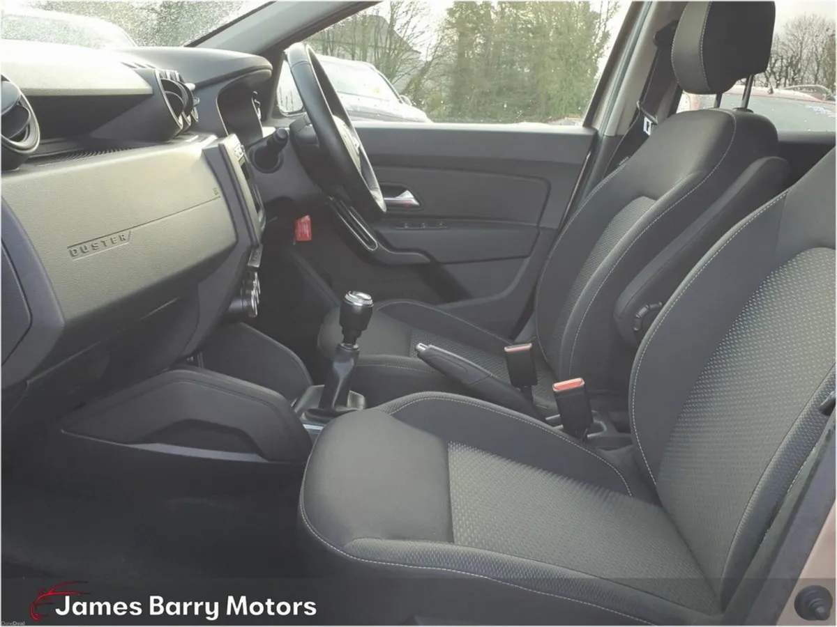 Dacia Duster Blue dCi 115 Comfort // JUST ARRIVED - Image 4