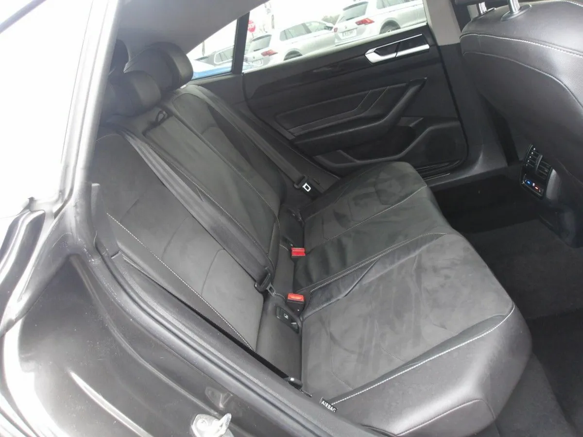 Volkswagen Arteon AUTOMATIC ELEGANCE 2.0TDI 150BHP - Image 4