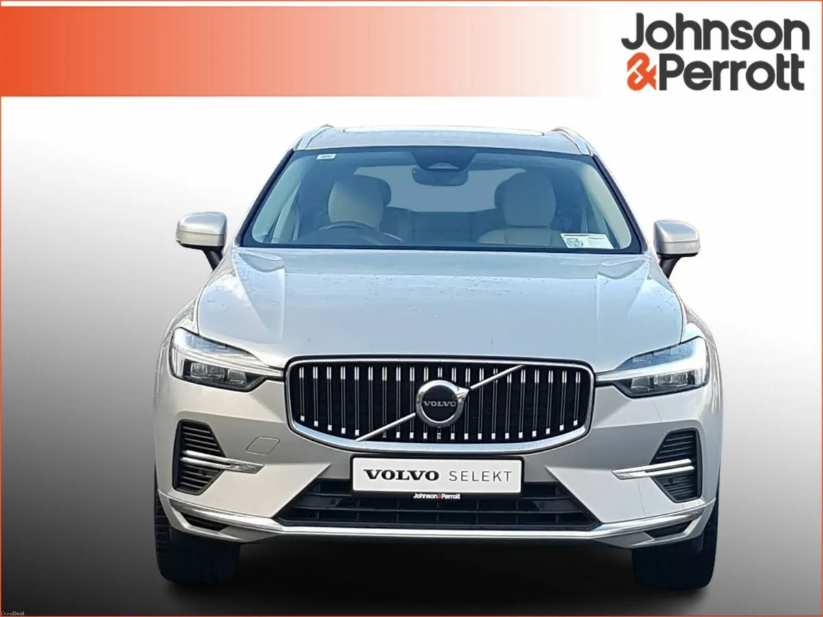 Volvo XC60 T6 350bhp AWD PHEV Inscription Expressi - Image 4